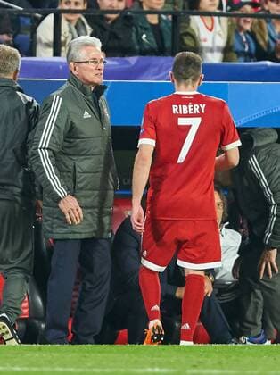 Franck RIBERY, FCB 7 Trainer Cheftrainer Jupp HEYNCKES (FCB) Einwechslung, Auswechslung, Wechsel, Spielerwechsel FC SEVILLA - FC BAYERN MUENCHEN Viertelfinale Hinspiel, Fussball UEFA Champions League, Sevilla, Spanien 03.04.2018 CL Saison 2017 2018, FCB,