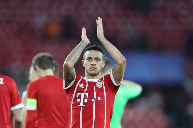 Schlussjubel Thiago Alcantara 6 (FC Bayern Muenchen), FC Sevilla vs. FC Bayern Muenchen, Fussball, Viertelfinale, Champions League, 03.04.2018 Sevilla Sevilla Spanien