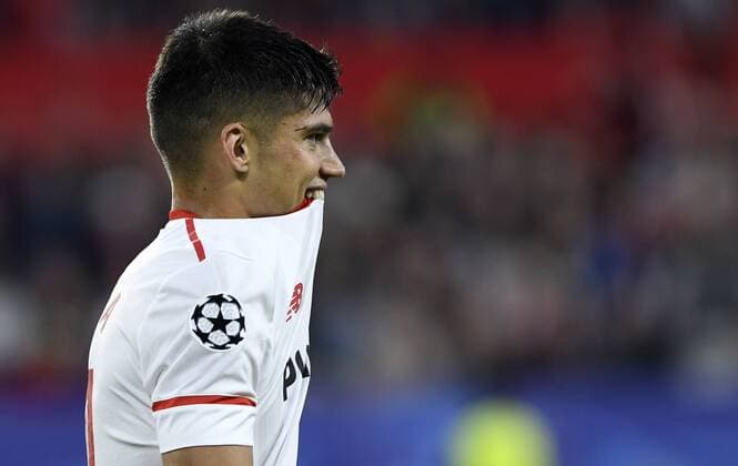 Partido de ida de cuartos de final de la Liga de Campeones entre la Sevilla y el Bayern. En la imagen, Correa.Champions League quarterfinals first leg match between Sevilla and Bayern. In this picture, Correa. 