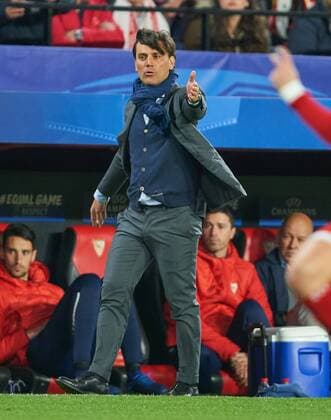 Vincenzo MONTELLA, Sevilla Trainer Ganzfigur, Aktion, Portrait, Einzelbild, Einzelaktion, FC SEVILLA - FC BAYERN MUENCHEN 1-2 Viertelfinale Hinspiel, Fussball UEFA Champions League, Sevilla, Spanien 03.04.2018 CL Saison 2017 2018, FCB,