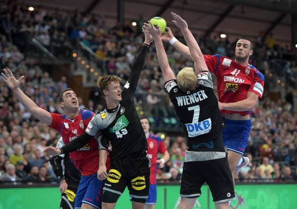 Vladimier Jevtic (SRB 18), Niclas Pieczkowski (GER 43), Patrick Wiencek (GER 7), Stevan Sretenovic (SRB 41) beim Spiel Deutschland (GER) vs Serbien (SRB), Handball, Laenderspiel, EHF, Testspiel, 04.04.2018 Leipzig Copyright: xEIBNER ChristianxModlax EP_CMA