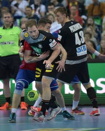 Steffen Weinhold (GER 17) beim Spiel Deutschland (GER) vs Serbien (SRB), Handball, Laenderspiel, EHF, Testspiel, 04.04.2018 Leipzig Copyright: xEIBNER ChristianxModlax EP_CMA