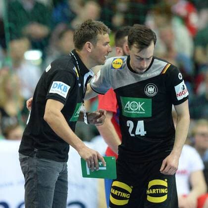 Handball, Herren, Länderspiel in Leipzig, Saison 2017 18, Deutschland - Serbien, Cheftrainer Christian Prokop (Deutschland), Patrick Groetzki (Nr. 24, Deutschland), 04.04.18, Copyright: xMichaelxHundtx xMatthiasxKochx