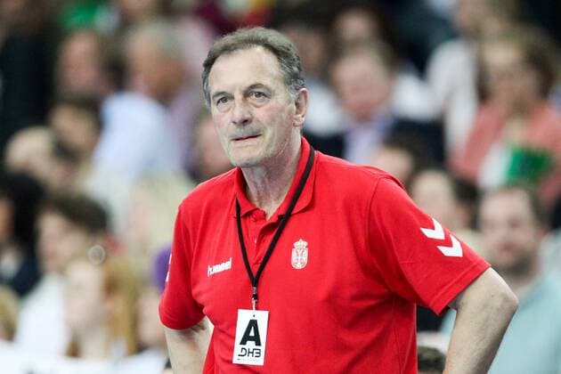 Deutschland - Serbien Handball Leipzig, 04.04.2018, Arena Leipzig, Handball, Länderspiel, Männer, Deutschland - Serbien 26:19 (12:7) , Im Bild: Trainer Ljubomir ObradoviÄ‡ (Serbien) ,