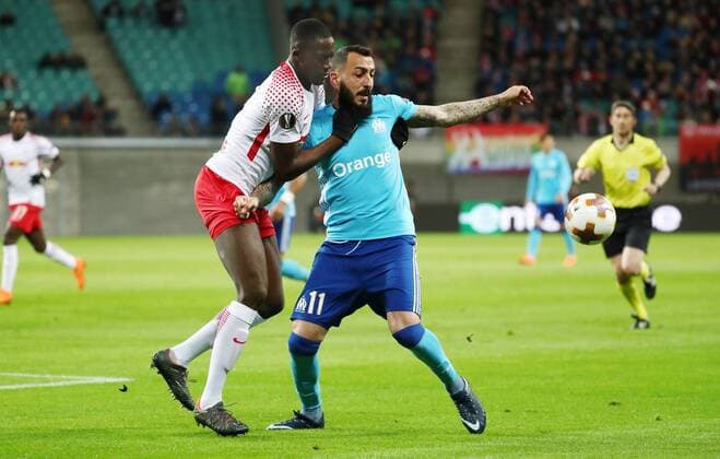 RB Leipzig - Marseille Fussball Euro League Leipzig, 05.04.2018, Red Bull Arena, Fussball, UEFA EURO EM Europameisterschaft Fussball League , Viertelfinale, RB Leipzig vs. Olympique de Marseille , Im Bild v.l.: Ibrahima KonatŽ Konate (6, RB Leipzig) und Konstantinos Mitroglou (11, Marseille). ,