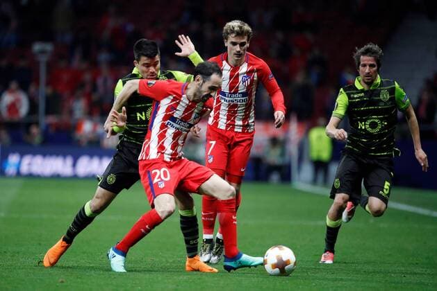 Atletico de Madrid s Juan Francisco Torres (2L) during the UEFA Champions League quarter-final first leg match between Atletico de Madrid and Sporting Lisboa at the Wanda Metropolitano stadium in Madrid, Spain, 05 April 2018. Atletico de Madrid vs. Sporting Lisboa !ACHTUNG: NUR REDAKTIONELLE NUTZUNG!  Copyright: xJuanJoxMartinx MAD11 20180405-636585643500302834
