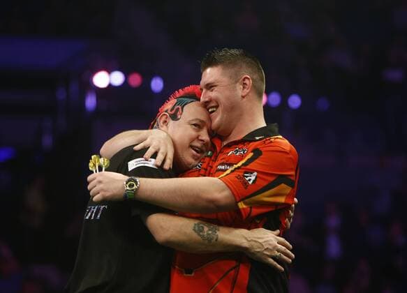 Themen der Woche - SPORT Bilder des Tages - SPORT 5th April 2018, Echo Arena, Liverpool, England; Unibet Premier League Darts; A tearful Peter Wright (SCO) at the end of his match against Daryl Gurney (NI) after it was announced that darts legend Eric Bristow had died at the Arena this evening  ActionPlus12009099