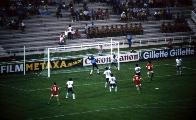 FIFA World Cup WM Weltmeisterschaft Fussball - Espana 1982 (Spain 1982) 15.6.1982, Nuevo Estadio, Elche. FIFA World Cup 1982, Group 3: Hungary v El Salvador. Tibor Nyilasi (8) opens the scoring after 4 minutes in a match that ended 10-1 to Hungary, record win in the World Cup history. Noxthirdxpartyxsales  (75026363)