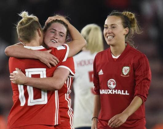 England Women v Wales Women 2019 FIFA Womens World Cup Qualifier Jessica Fishlock of Wales Women (L), Rachel Rowe of Wales Women (C) and Melissa Fletcher of Wales Women (R) celebrate at full-time of the 2019 FIFA Womens World Cup Qualifying match at the St Mary s Stadium, Southampton Content Not Available For UK Newspapers Copyright: xAlexxBurstowx FIL-11618-0058