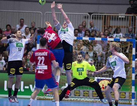 Deutschland vs. Serbien Handball Länderspiel ; Test Deutschland vs. Serbien, 7.4.2018 V.lks.: Steffen Weinhold, Maden Krsmancic, Patrick Wiencek, TW Andreas Wolff und Marian Michalczik