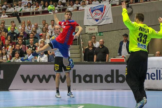 Serbiens Mladen Sotic gegen Deutschlands Andreas Wolff Deutschland vs. Serbien, Handball Laenderspiel 07.04.2018 Dortmund Nordrhein-Westfalen Germany Westfalenhalle Copyright: xAgentur54Gradx SebastianxSendlakx