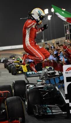 Bilder des Tages - SPORT Sebastian Vettel, Scuderia Ferrari, formula 1 GP, Bahrain in Manama Shakir 08.04.2018 Photo:mspb Jerry Andre Sebastian Vettel, formula 1 GP, Bahrain, 2018