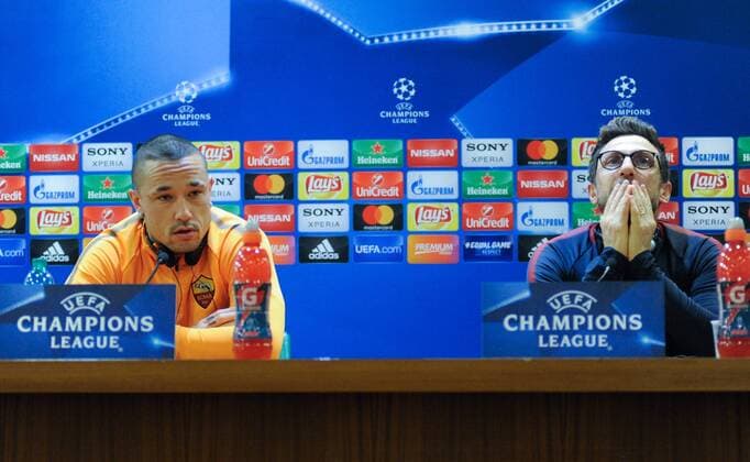 Bilder des Tages - SPORT 9th April 2018, Stadio Olimpico, Rome, Italy; UEFA Champions League football, AS Roma versus FC Barcelona Barca pre-match press conference PK Pressekonferenz Radja Nainggolan and coach Eusebio Di Francesco  ActionPlus12011249