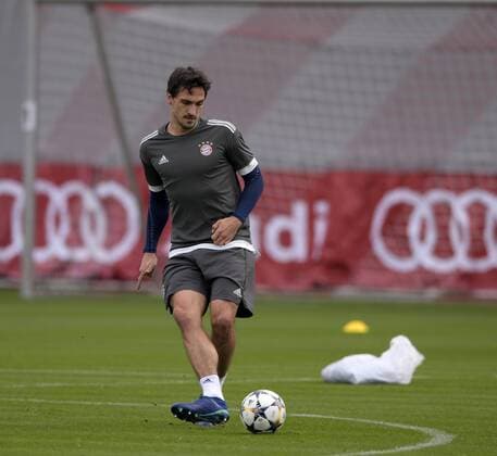 10.4.2018, Fussball Championsleague 2017 2018, FC Bayern München Training an der Säbenerstrasse vor dem Championsleague-Spiel gegen Sevilla. Mats Hummels (Bayern München)