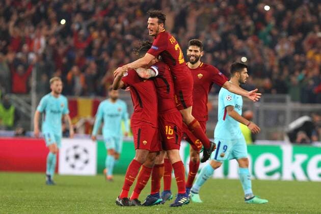 FuÃŸball, CL, AS Rom - FC Barcelona April 10th 2018, Rome, Italy; Celebration of Roma Players during fotball match UEFA Champions League football, quarter final, second leg; AS Roma versus FC Barcelona Barca at the Olimpic Stadium in Rome  ActionPlus12011820