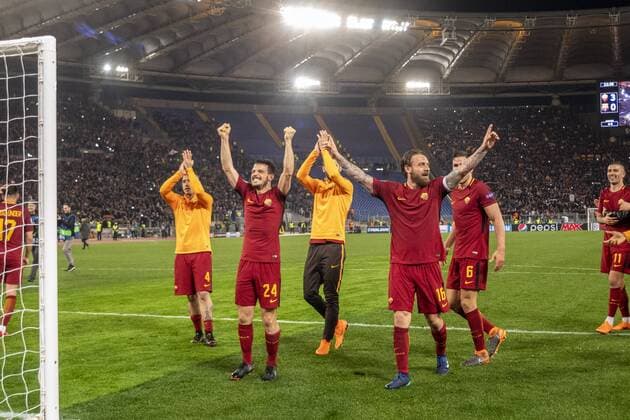 Fußball, CL, AS Rom - FC Barcelona Final joy Group of Roma during the Uefa Champions League Quarter-finals , 2st leg, match between Roma 3-0 Barcelona at Olimpic Stadium on April 10, 2018 in Roma, Italy. Noxthirdxpartyxsales  (75891872)