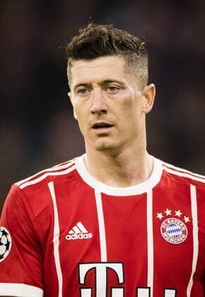 Bilder des Tages - SPORT München, 11.04.2018 Robert Lewandowski (FCB) mit dickem Auge FC Bayern München - FC Sevilla