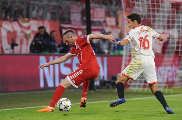 vl. Franck Ribery (FC Bayern Muenchen) und Jesus Navas ( FC Sevilla 16 ), beim CL-Spiel zwischen FC Bayern Muenchen und FC Sevilla, 11.04.2018, Muenchen Copyright: xStuetzle xEibner-Pressefotox EP_EER
