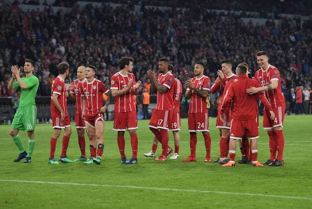 11.04.2018, Fussball UEFA Champions League, Saison 2017 2018, Viertelfinale, FC Bayern Muenchen - FC Sevilla, erns Spieler feiern den Einzug ins Halbfinale