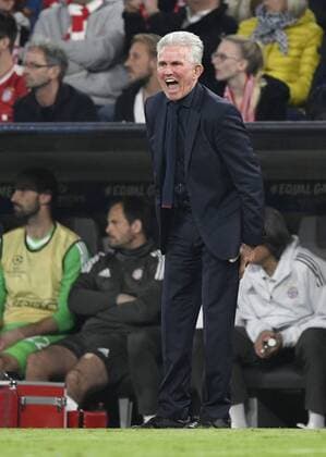 Bilder des Tages - SPORT Trainer Coach Jupp Heynckes FC Bayern München FCB am Spielfeldrand ruft schreit sauer FC Bayern München FCB vs FC Sevilla UEFA Champions-League CL Viertelfinale Rückspiel Spiel 2 Saison 2017 2018 München Allianz Arena 11.04.2018 FC Bayern München FCB vs FC Sevilla