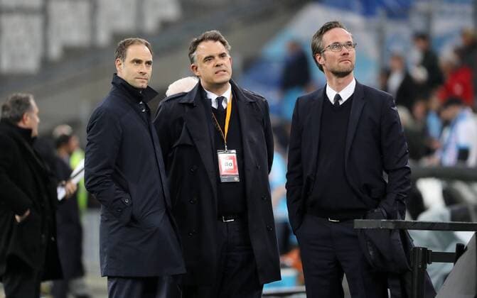 Marseille - RB Leipzig Fussball Euro League Marseille 12.04.2018, Stade Velodrome, Fussball, UEFA EURO EM Europameisterschaft Fussball League, Viertelfinale, Rückspiel , Olympique Marseille vs. RB Leipzig. , Im Bild v.l.: Oliver Mintzlaff (Vorstandsvorsitzender), Uli Wolter (Leiter Operations) und Florian Scholz (Direktor Kommunikation Marketing) - alle RB Leipzig. ,