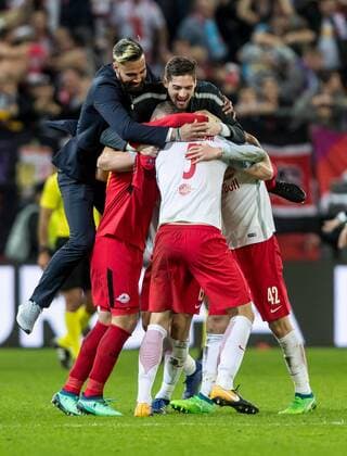 Salzburg, Oesterreich 12.04.2018, UEFA Europa League - 2017 18 Season, Quarter-finals, Second leg, Red Bull Salzburg - Lazio Rom, Salzburg schlussjubel ( DeFodi507