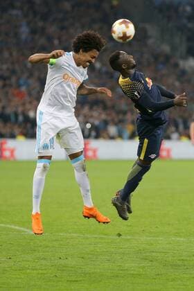 Luis Gustavo ( Olympique Marseille 19 ) Naby Keita (RB Leipzig 8), Olympique Marseille vs. RB Leipzig, UEFA Europa League, Viertelfinale, Rueckspiel, Fussball, 12.04.2018, Marseille Copyright: xLanger Eibner-Pressefotox EP_HLR