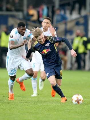 Andre Zambo Anguissa ( Olympique Marseille 29 ) Emil Forsberg (RB Leipzig 10), Olympique Marseille vs. RB Leipzig, UEFA Europa League, Viertelfinale, Rueckspiel, Fussball, 12.04.2018, Marseille Copyright: xLanger Eibner-Pressefotox EP_HLR
