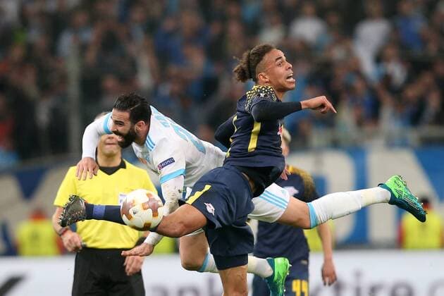 Themen der Woche - SPORT KW15 Bilder des Tages - SPORT Adil Rami ( Olympique Marseille 23 ) Yussuf Poulsen (RB Leipzig 9), Olympique Marseille vs. RB Leipzig, UEFA Europa League, Viertelfinale, Rueckspiel, Fussball, 12.04.2018, Marseille Copyright: xLanger Eibner-Pressefotox EP_HLR