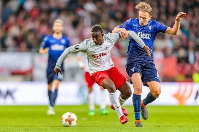 12.04.2018, Red Bull Arena, Salzburg, AUT, UEFA EL, FC Salzburg vs SS Lazio Roma, Viertelfinale, Rueckspiel, im Bild Amadou Haidara (FC Salzburg), Lucas (SS Lazio Roma) during the UEFA Europa League Quaterfinal, 2nd Leg Match between FC Salzburg and SS Lazio Roma at the Red Bull Arena in Salzburg, Austria on 2018 04 12. Salzburg Copyright: xEibner-Pressefoto EXPA Feichterx EP_fei