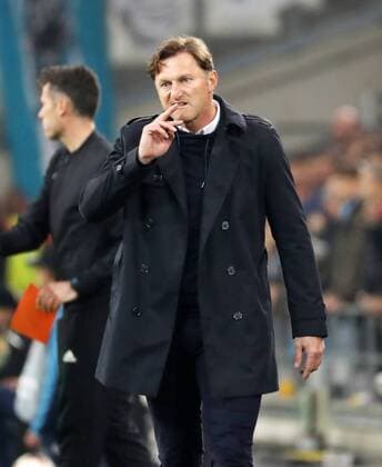 Marseille - RB Leipzig Fussball Euro League Marseille 12.04.2018, Stade Velodrome, Fussball, UEFA EURO EM Europameisterschaft Fussball League, Viertelfinale, Rückspiel , Olympique Marseille vs. RB Leipzig 5:2 (3:1) , Im Bild; Trainer Ralph Hasenhüttl Hasenhuettl, RB Leipzig . ,