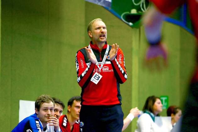 Trainer Hartmut Mayerhoffer (Bietigheim) Handball 2.Liga 2017 18 EHV Aue - SG BBM Bietigheim am 13.4.2018 EHV Aue - SG BBM Bietigheim