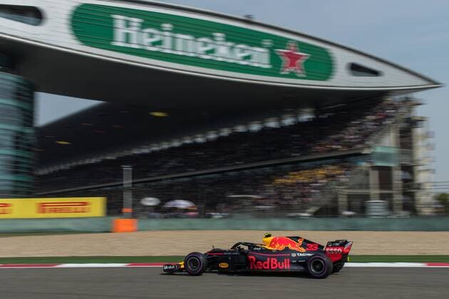 Daniel Ricciardo (Red Bull Racing) mit seinem Auto auf der Strecke, Grosser Preis von China 2018, Rennen, Motorsport, Formel 1, 15.04.2018, Shanghai Copyright: xIllman Eibner-Pressefotox EP_ANS