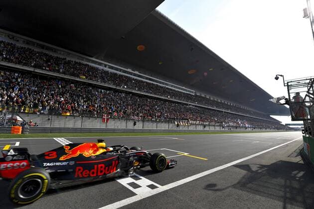 Shanghai: Motorsports: Formula 1 2018 Heineken Chinese Grand Prix Chinese Formula One Grand Prix Shanghai Circuit in Shanghai, China. 3 Daniel Ricciardo (AUS, Red Bull Racing), Shanghai China