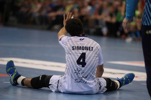 Bilder des Tages - SPORT SG Flensburg-Handewitt - Montpellier HB, EHF Champions League; Flensburg, 18.04.18 Flensburg, 18.04.18, Handball, VELUX EHF Champions League, Saison 2017 2018, Viertelfinal, SG Flensburg-Handewitt - Montpellier HB : Diego Simonet (Montpellier HB, 04) am Boden