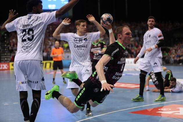 Holger Glandorf (SG Flensburg-Handewitt, 09), Arnaud Bingo (Montpellier HB, 29), Jean Loup Faustin (Montpellier HB, 25) Flensburg Schleswig-Holstein Deutschland Flens-Arena Copyright: xAgentur54Gradx xSpeedphotosx