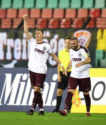 Fussball, Herren, Saison 2017 2018, Halbfinale im Berliner Pilsner-Pokal, BFC Dynamo - Tennis Borussia, v. l. Matthias Steinborn (BFC Dynamo), Bilal Cubukcu (BFC Dynamo), Jubel nach Tor zum 2:0, 18.04. 2018, Copyright: xMatthiasxKochx