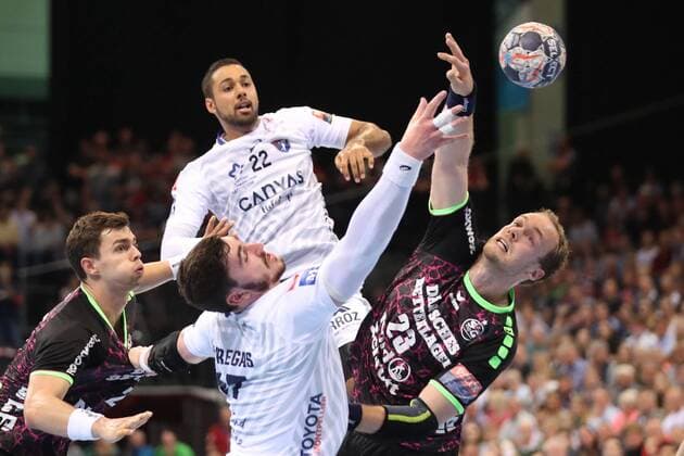 SG Flensburg-Handewitt - Montpellier HB, EHF Champions League; Flensburg, 18.04.18 Flensburg, 18.04.18, Handball, VELUX EHF Champions League, Saison 2017 2018, Viertelfinal, SG Flensburg-Handewitt - Montpellier HB : Ludovic Fabregas (Montpellier HB, 27), Henrik Toft Hansen (SG Flensburg-Handewitt, 23), Melvyn Richardson (Montpellier HB, 22)