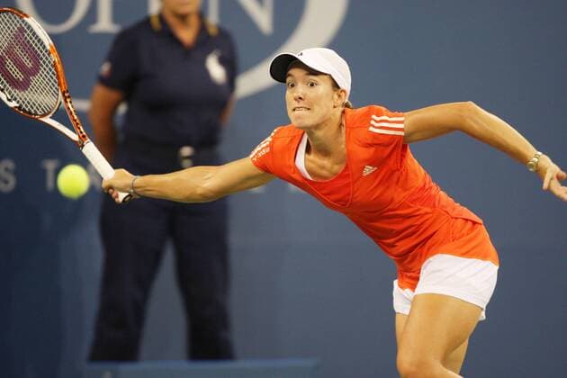 - NEW YORK, USA: Belgian Justine Henin returns the ball to Russian Svetlana Kuznetsova during their final match at the USTA National Tennis Center in Flushing Meadows, New York, 08 September 2007. It s the 7th Grand Slam title that Henin won in her carreer and it is the second time that she won the US Open. Henin won with 6-1,6-3. PHILIPPExBUISSIN  x7390100x