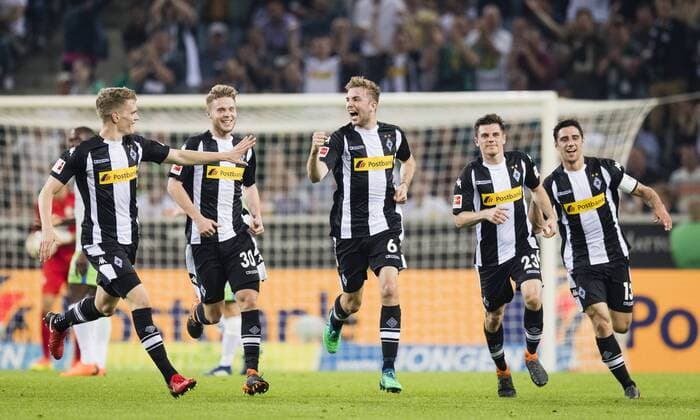 Themen der Woche - SPORT Bilder des Tages - SPORT Mönchengladbach, 20.04.2018 Torjubel: Matthias Ginter (BMG), Nico Elvedi (BMG), Christoph Kramer (BMG), Jonas Hofmann (BMG), Lars Stindl (BMG) Borussia Mönchengladbach - VfL Wolfsburg