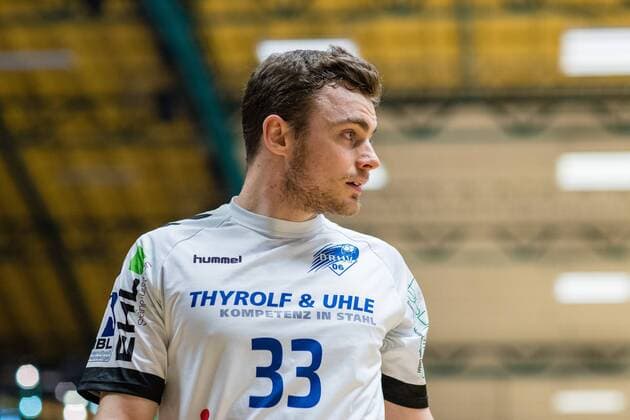 Jan Zahradnicek 33 vom Dessau-Rosslauer HV 06 waehrend der Begegnung in der DKB Handball 2. Bundesliga zwischen Dessau-Rosslauer HV 06 und Eintracht Hildesheim in der Anhalt Arena am April 20, 2018 in Bauhausstadt Dessau, Sachsen Anhalt, Germany ( HB-2BL Dessau-Rosslauer HV 06 - Eintracht Hildesheim Bauhausstadt Dessau Copyright: xEIBNER HartmutxBoesenerx EP_HBR