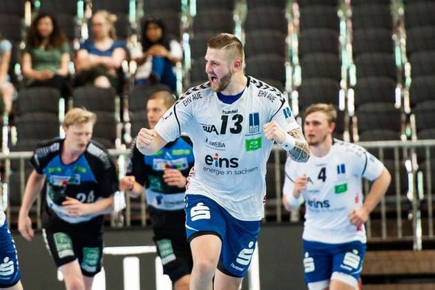 Jubel nach einem treffer bei Mindaugas Dumcius (Nr.13, Aue) HC Rhein Vikings vs. EHV Aue, Handball, 2. Bundesliga, 20.04.18 Düsseldorf NRW Deutschland Castello