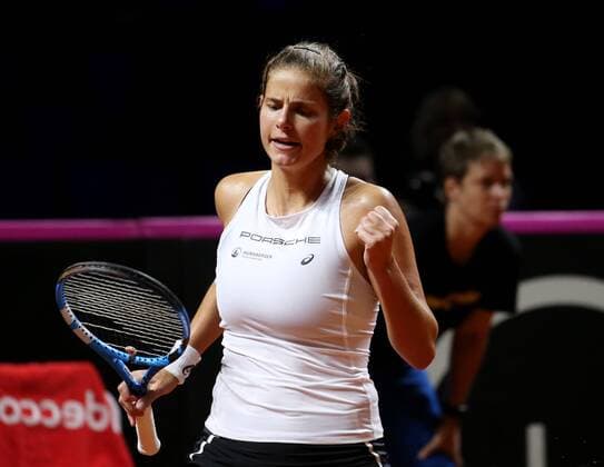 BAU 21.04.2018 Stuttgart Tennis Fed Cup GER vs. CZE, Julia Görges (GER) jubelt und ballt die Faust
