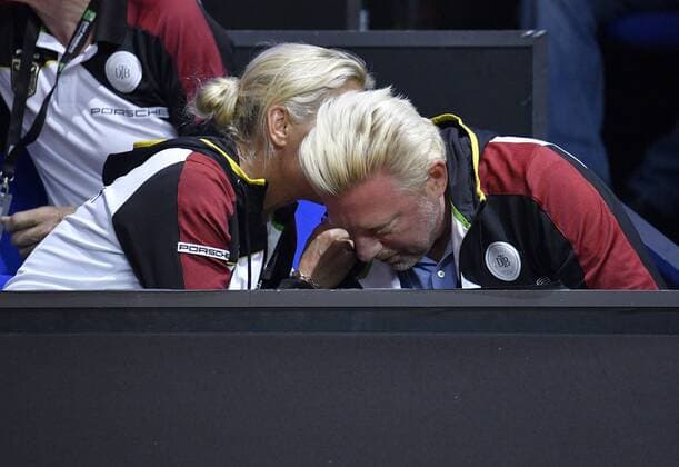 Boris Becker DTB Head of Men s Tennis im Gespräch Diskussion mit Barbara Rittner Head of Women s Tennis DTB Tennis Damen Team Deutschland Germany Fed Cup Federations FedCup 2018 Halbfinale Deutschland GER vs Tschechien CZE Porsche-Arena Stuttgart 21.-22.04.2018 Fed Cup Halbfinale GER - CZE Porsche-Arena Stuttgart 2018