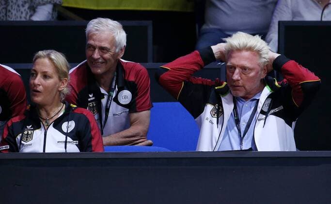 BAU 21.04.2018 Stuttgart Tennis Fed Cup GER vs. CZE, vorn v.l. Barbara Rittner (GER, head of women™s tennis), Boris Becker (GER, head of men™s tennis)