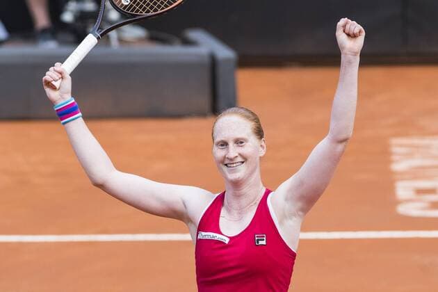 Belgian Alison Van Uytvanck celebrates after winning a tennis game between Italian Sara Errani WTA Tennis Damen 91) and Belgian Alison Van Uytvanck (WTA 50), the second rubber of this weekend s Fed Cup World Group Play Off meeting between Italy and Belgium in Genoa, Italy, Saturday 21 April 2018. LAURIExDIEFFEMBACQ  x05333369x