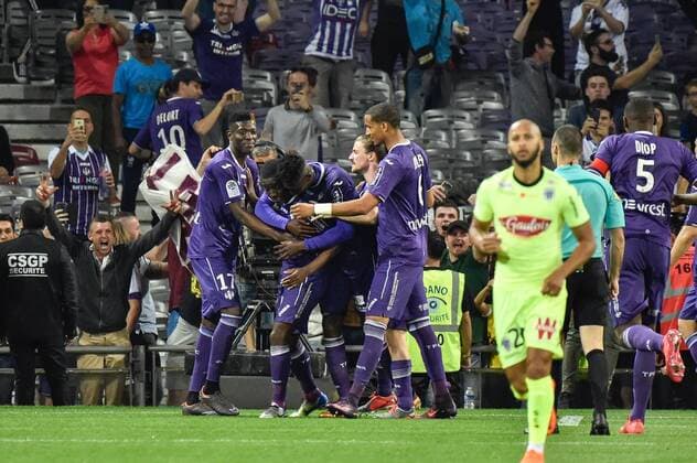Joie but Max Gradel (tfc) FOOTBALL : Toulouse vs Angers - 34eme Journee de L1 - Toulouse - 21 04 2018 ThierryBreton Panoramic 