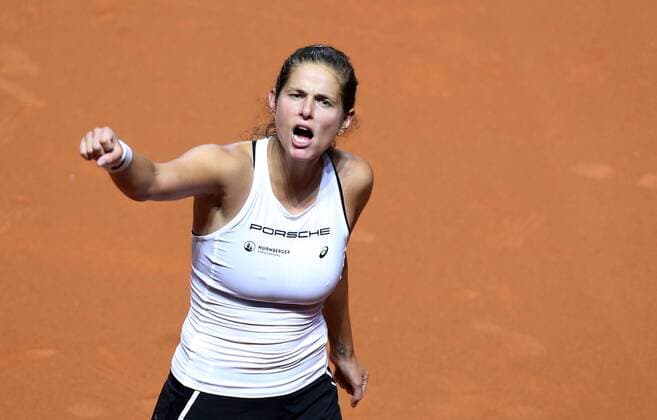 BAU 22.04.2018 Stuttgart Tennis Fed Cup GER vs. CZE, Julia Görges (GER) jubelt und ballt die Faust