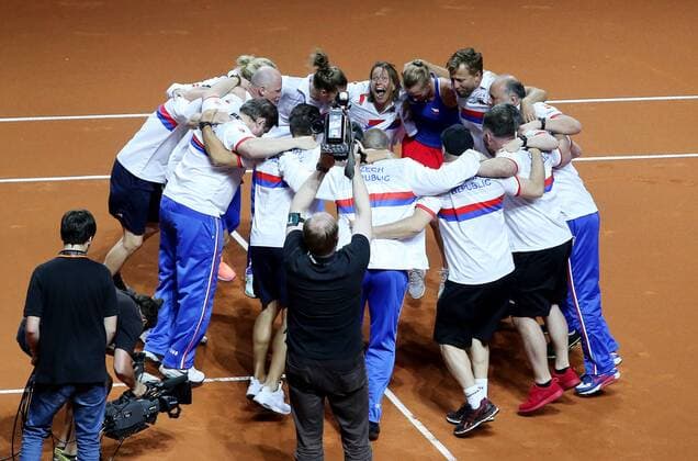 BAU 22.04.2018 Stuttgart Tennis Fed Cup GER vs. CZE, Jubel beim tschechischen Team über den Sieg