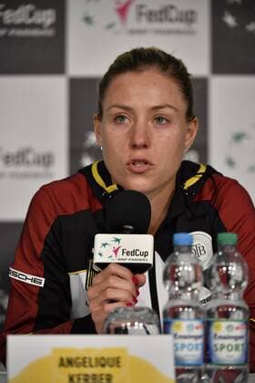 Angelique KERBER (GER) PK Pressekonferenz enttäuscht Tennis Damen Team Deutschland Germany Fed Cup Federations FedCup 2018 Halbfinale Deutschland GER vs Tschechien CZE Porsche-Arena Stuttgart 21.-22.04.2018 Fed Cup Halbfinale GER - CZE Porsche-Arena Stuttgart 2018